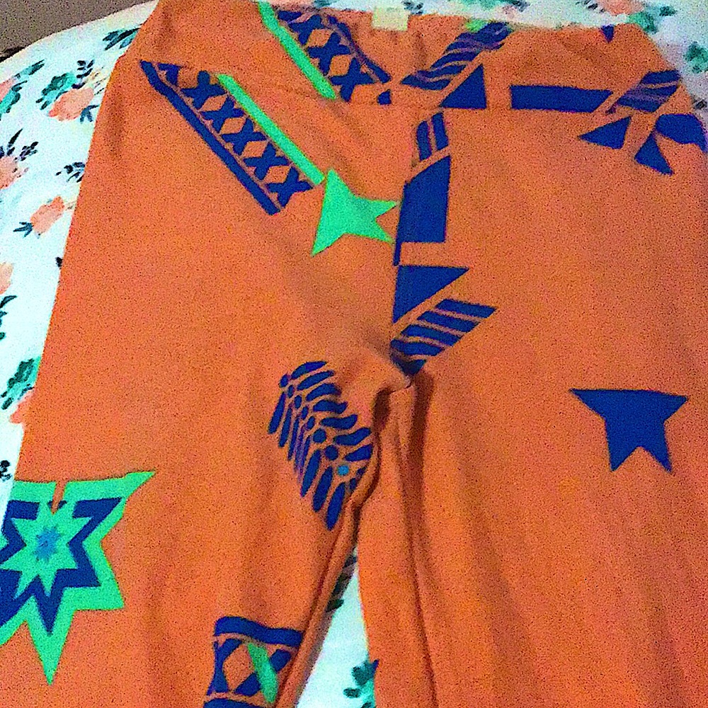 I am selling lularoe kids leggings